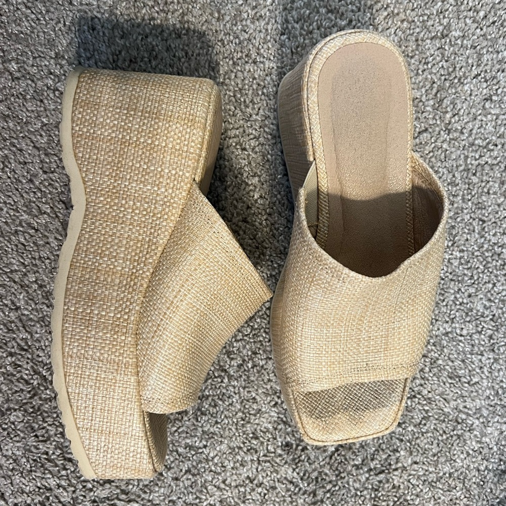 Elegant Beige Woven Platform Mules